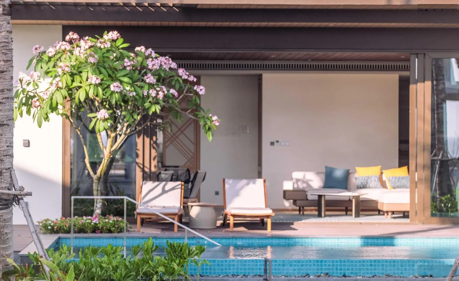 Biệt thự Beachfront Villa Hyatt Residences Hồ Tràm 4PN full nội thất giá tốt 79 tỷ. LH 0908 982 ***