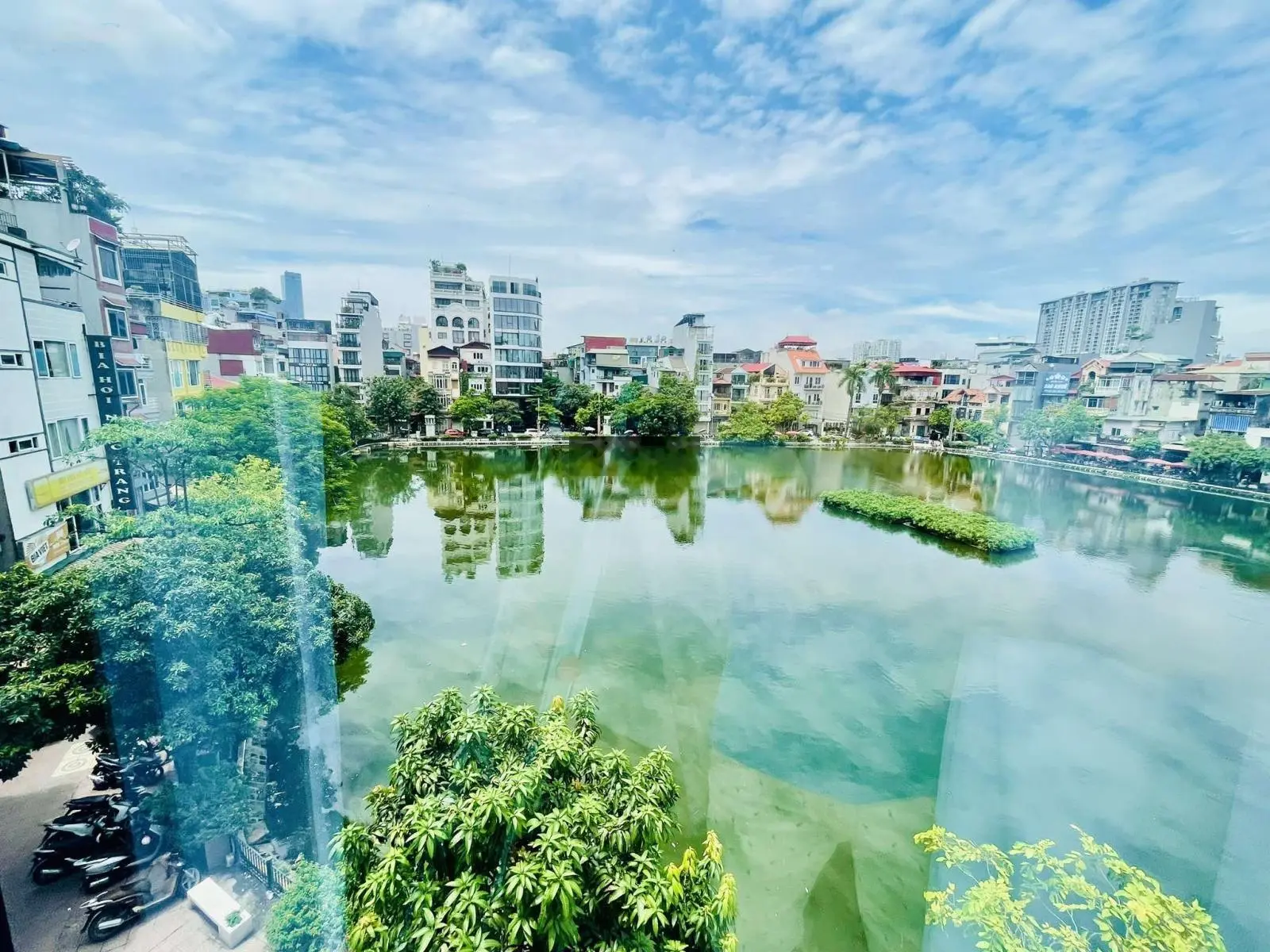 Bán nhà Đội Cấn, 8 tầng, view hồ đẹp như trong phim. Ảnh và TT thật 100%