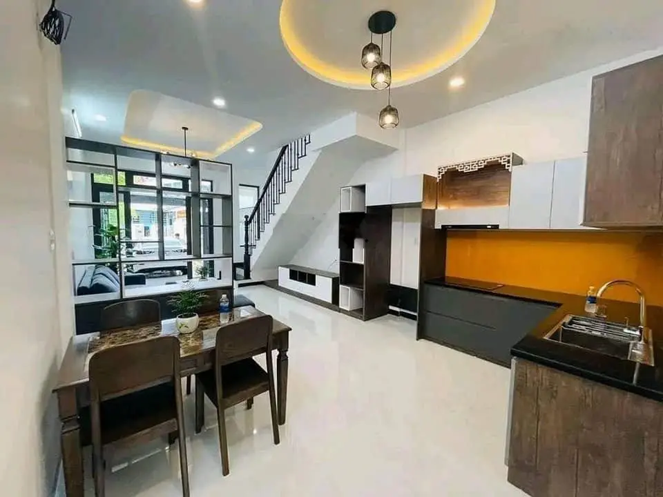 Nhà 2 tầng ngay hẻm 418/xx Nguyễn Thái Sơn, Gò Vấp. DT: 43,1 m2 đang cho thuê 10tr/th