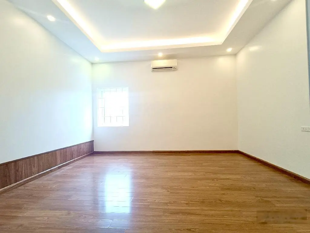 Bán nhà Nghĩa đô Cầu Giấy, gần 50m2, 5 tầng, mt gần 5m Hơn 9 Đồng, Sát Ô Tô, Hồ Tây