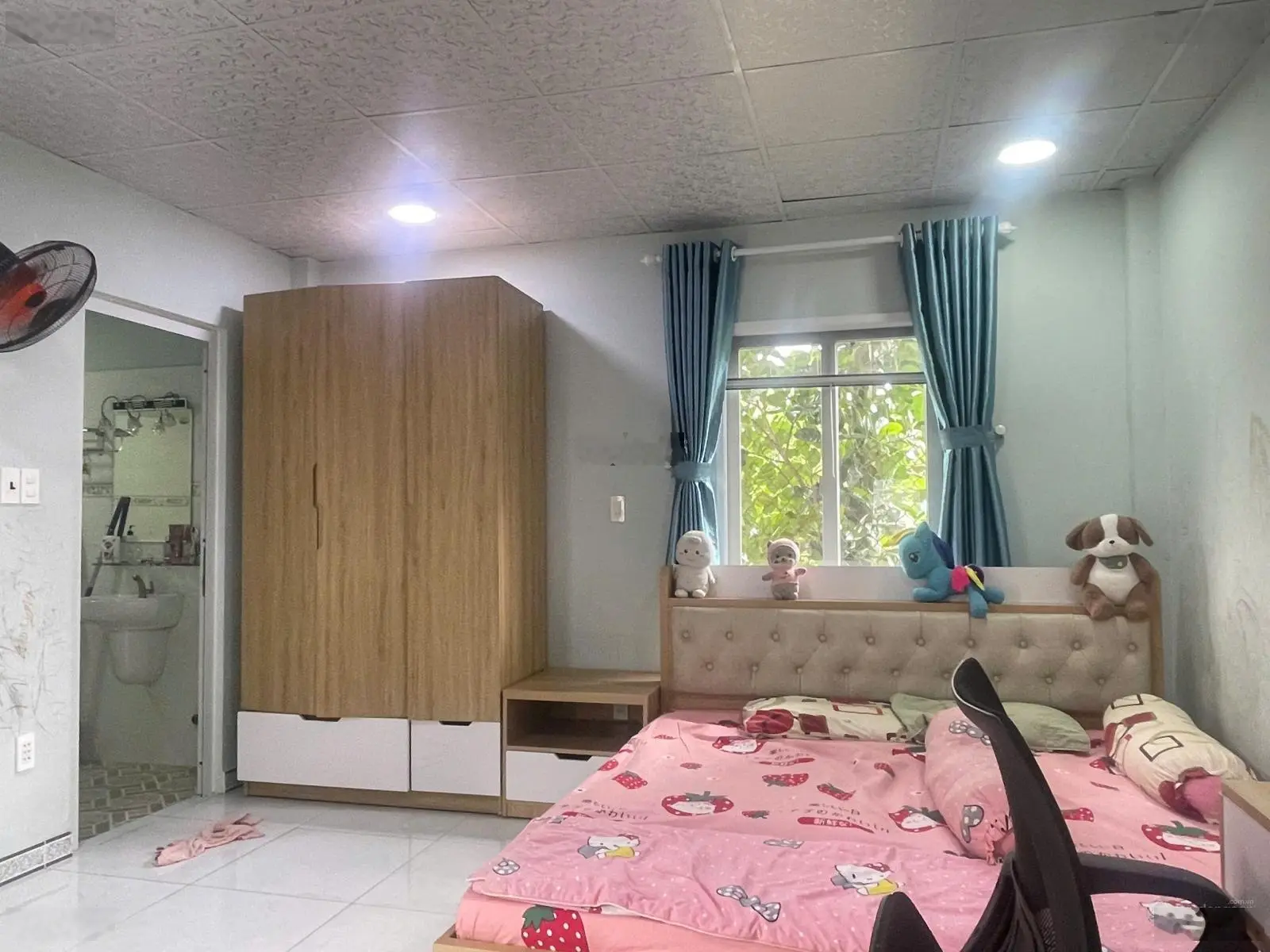 Nhà vườn nghỉ dưỡng siêu đẹp rộng 1.850 m2 có vườn cây, ao cá, nhà gỗ, thủy tạ, 3 phòng ngủ, 3 WC