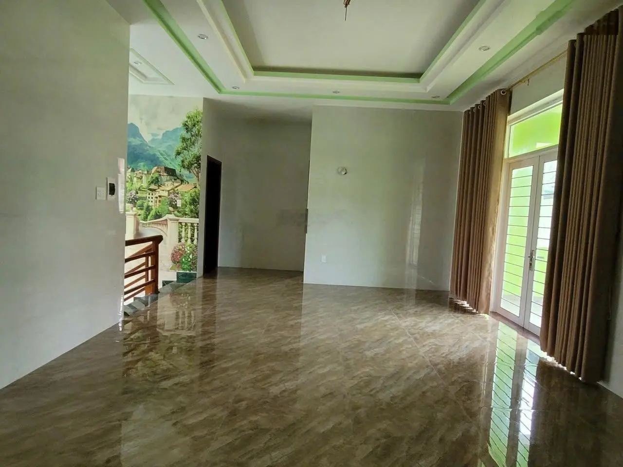 Chính chủ cần bán nhà siêu đẹp tại trung tâm TP Bến Cát BD Dt hơn 400m2 ngang 20m giá rẻ