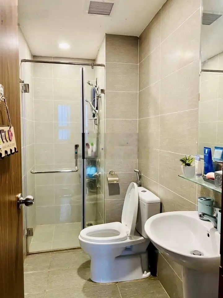 Bán căn hộ Pegausite, sổ hồng, 68m2: 2PN, 2WC tầng trung view thoáng đẹp, tặng kèm nội thất