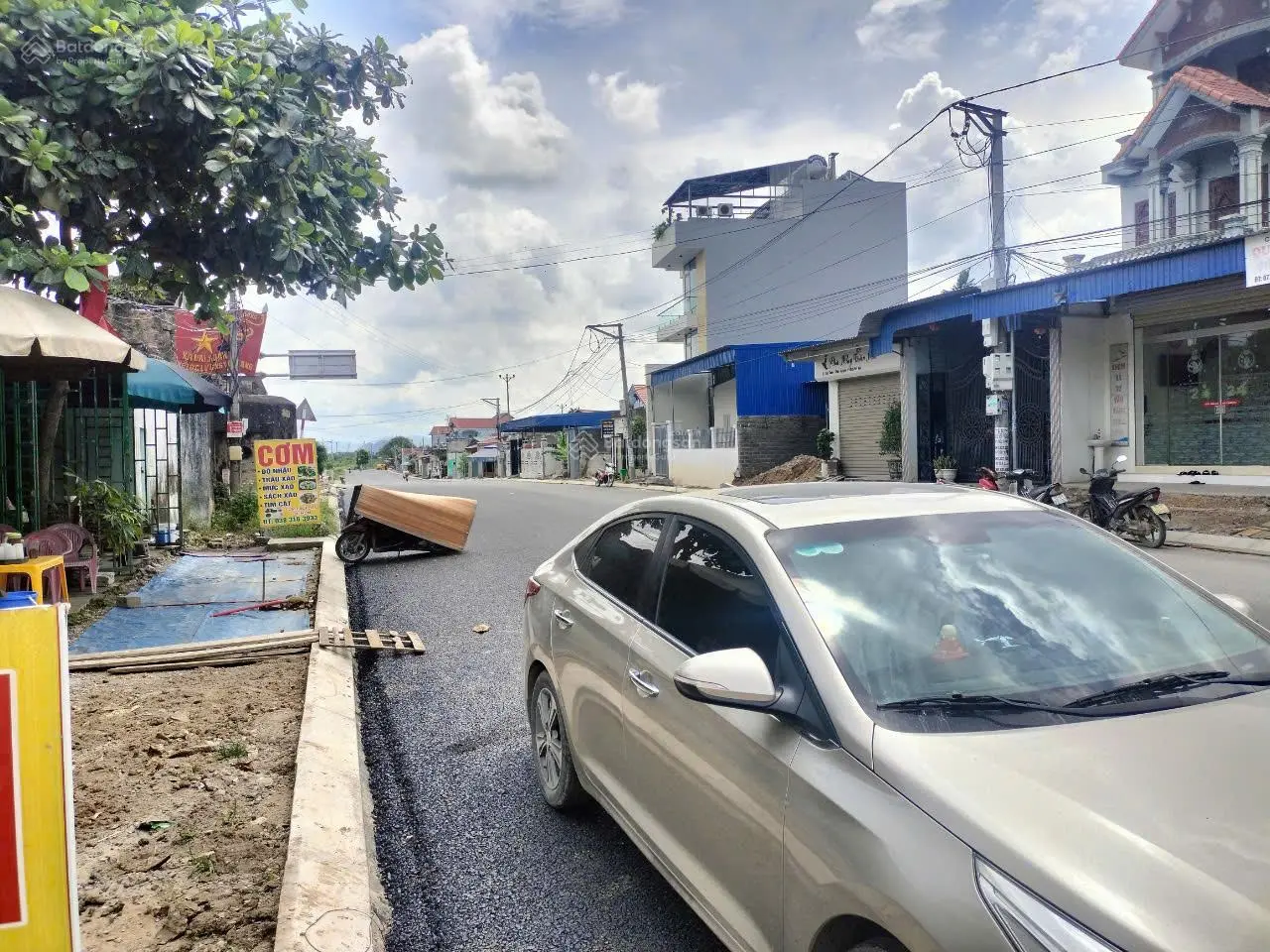 Hai siêu phẩm tại trục đường liên thôn kỳ sơn thủy nguyên Hải Phòng