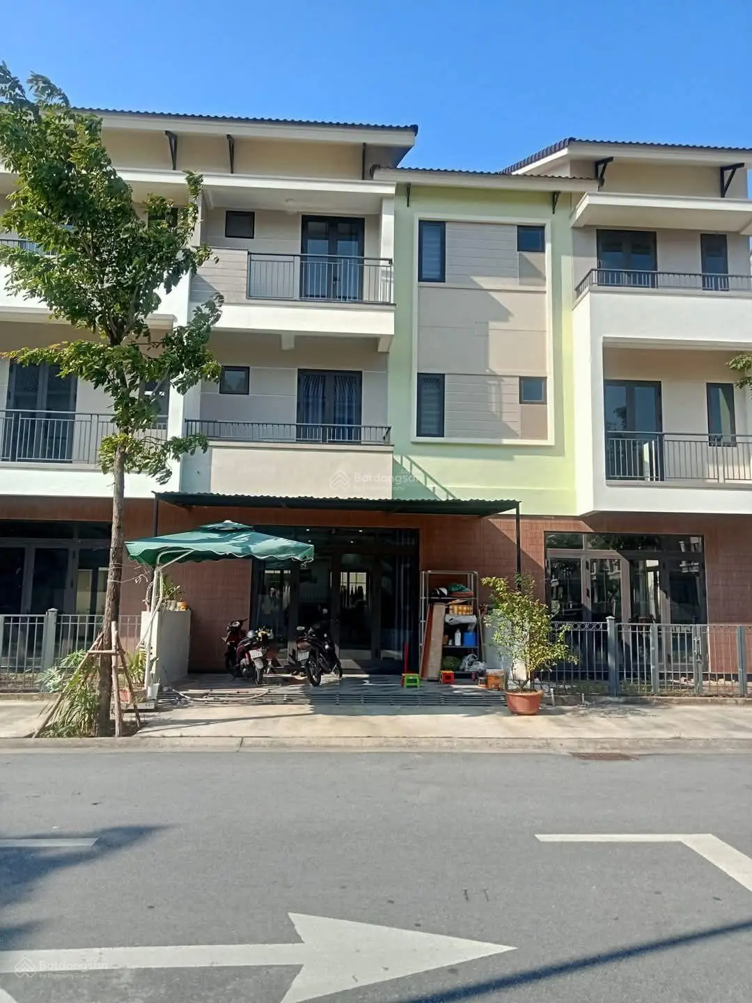 Bán shophouse 3 tầng áp góc đẹp như mơ trong khu đô thị Singapore, ở hay cho chuyên giá thuê ngay