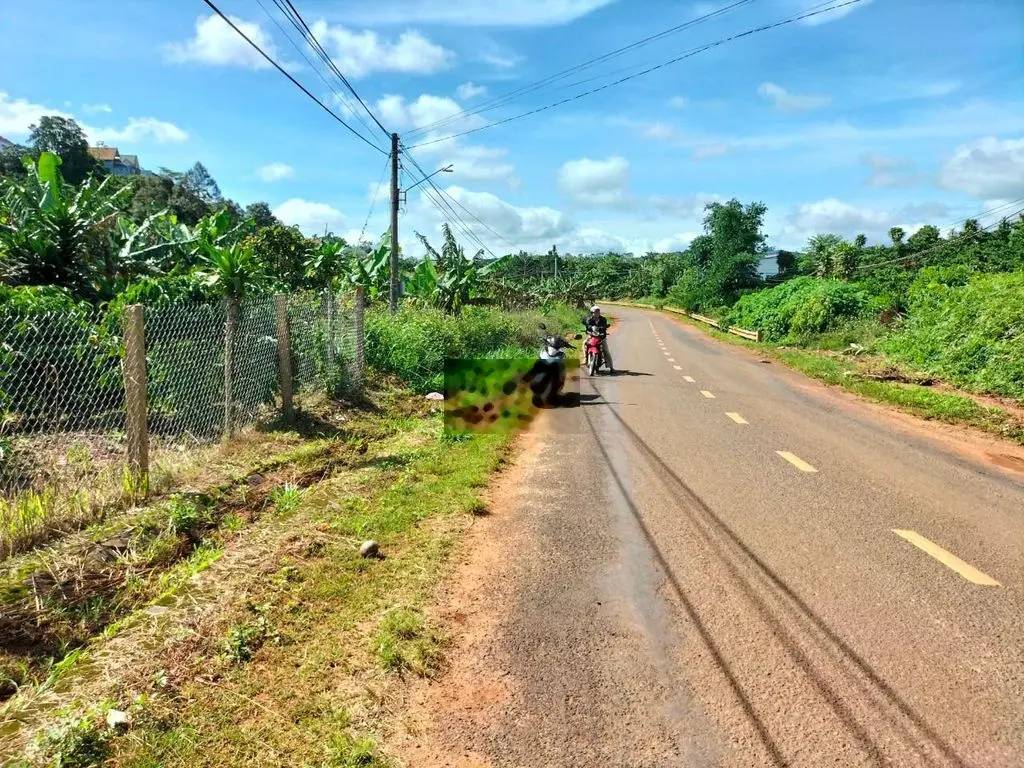 Bán đất sổ đỏ 2100m2 mặt tiền QL28, xã Tân Thượng, huyện Di Linh.