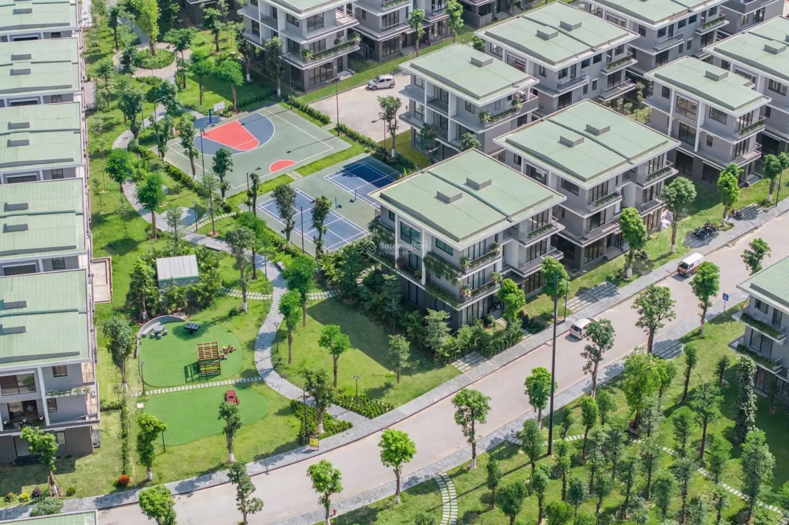 Bán biệt thự song lập Eco Central Park Vinh, vị trí cạnh bể bơi, cách Sông Lam 150m