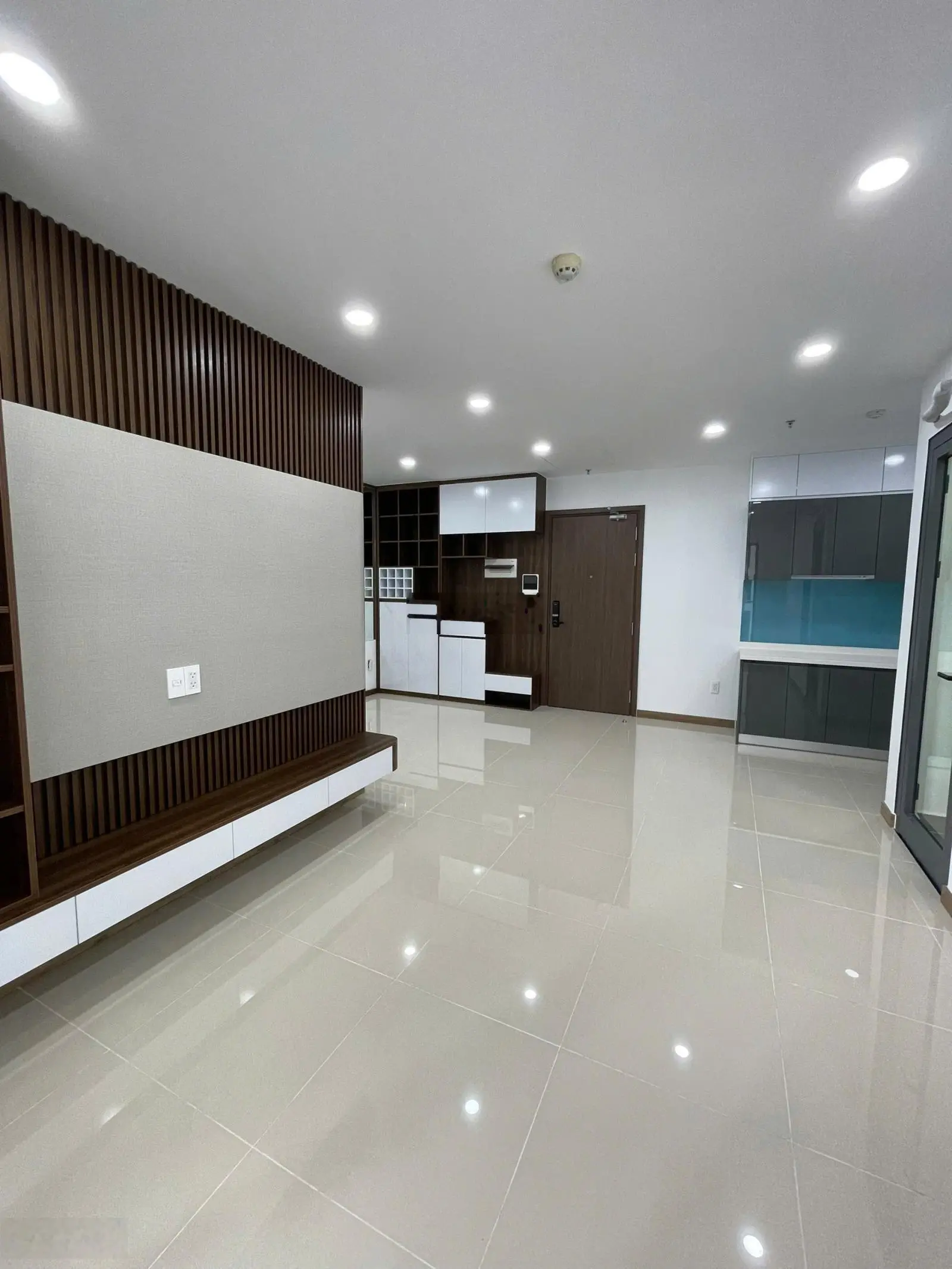 Bán căn hộ 2 phòng ngủ tại chung cư Phú Tài Residence , chỈ còn 1,8xx tỷ 67 m2