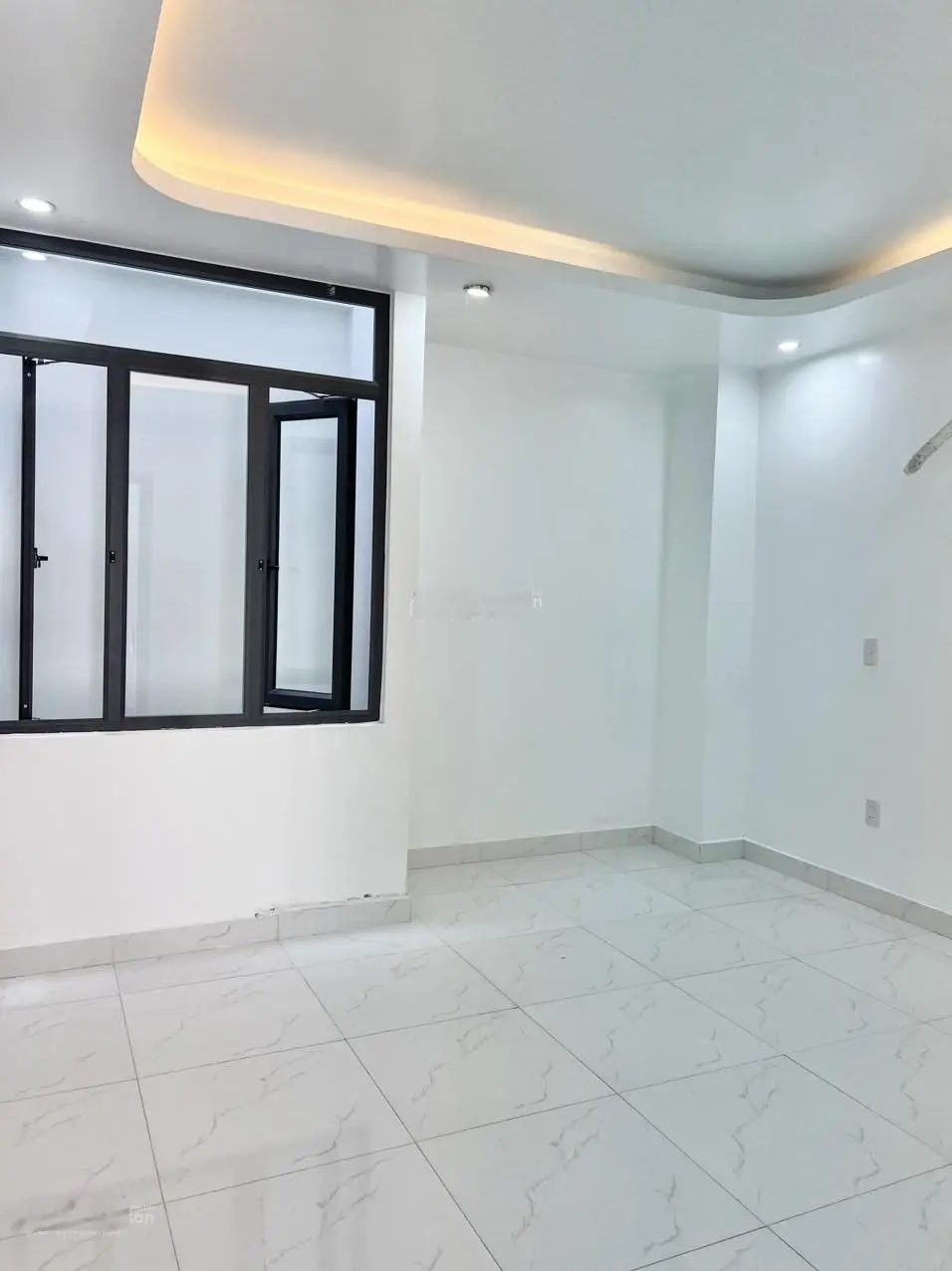 Bán chuyển nhượng căn nhà 48m xây 4 tầng tại Him Lam Hùng Vương chỉ 3,3 tỷ. Lh 0977942670 e Dũng