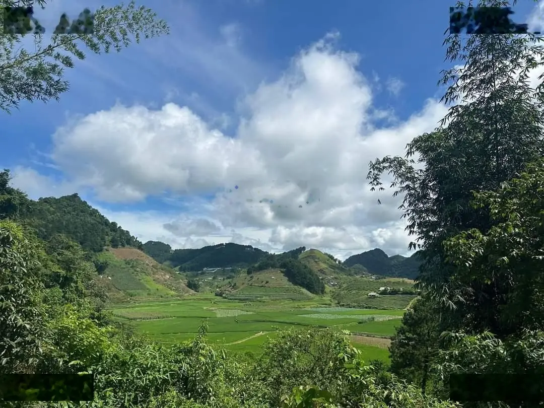 ( Mộc châu)Lô đất nghỉ dưỡng diện tích gần 2000m2 có thổ cư, view cực đẹp, ngay quốc lộ 6