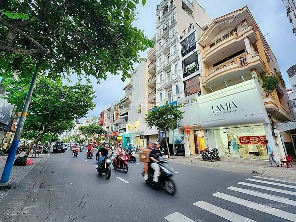 Bán nhà MT Nguyễn Trãi, Phường 3, Quận 5 DT: 8x25m CN: 200m2 4 tầng giá 75 tỷ