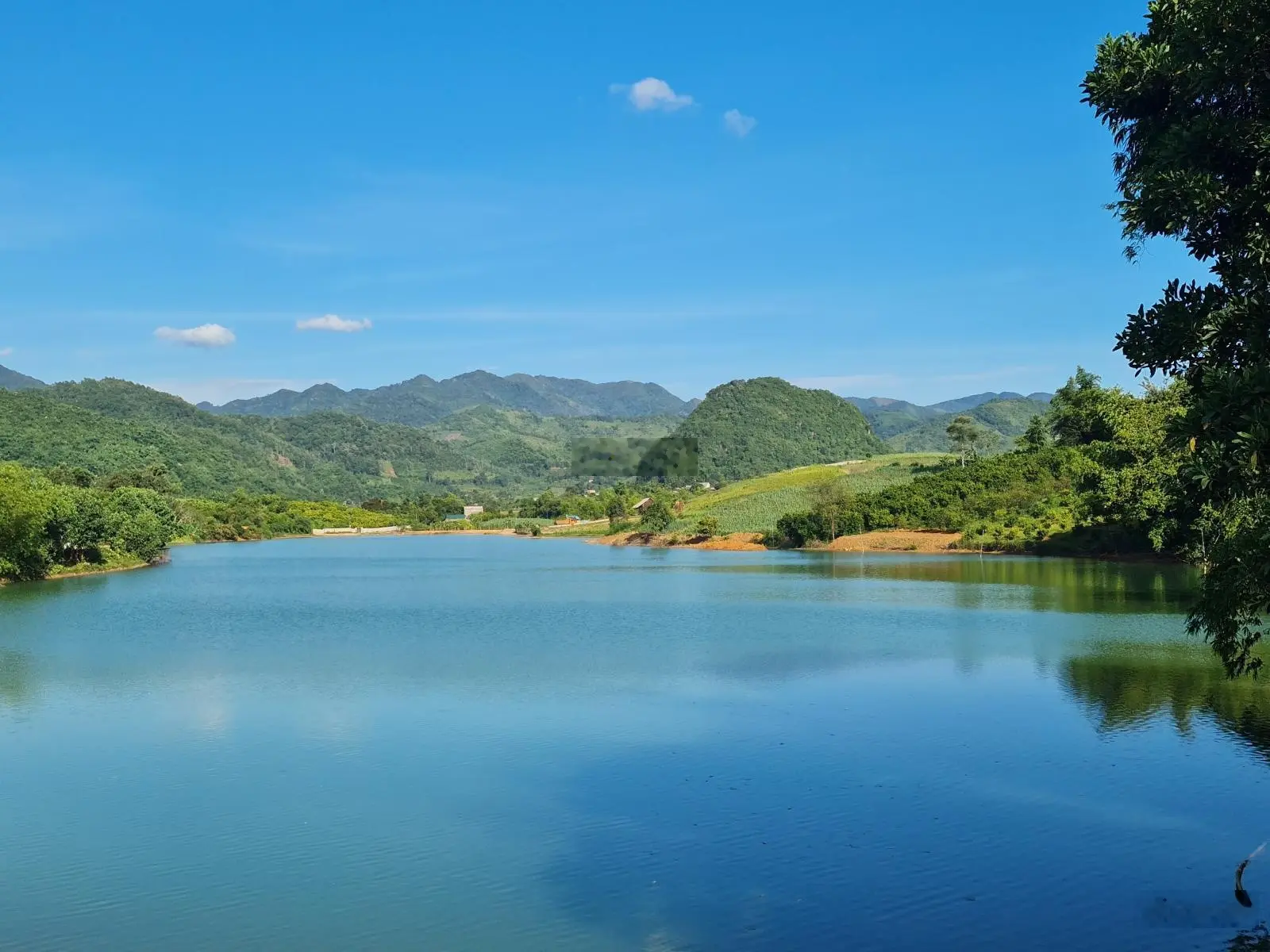 Bán lô đất diện tích 1000m2, view hồ tại Cao Phong, Hòa Bình