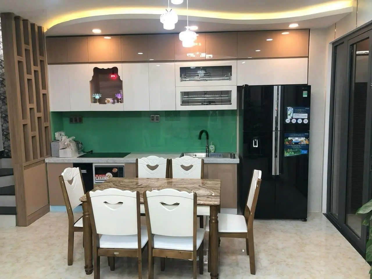 Nhà 5 tầng mặt tiền Mê Linh/Phước Tiến/ Nha Trang (Ngang rộng 6.72m)