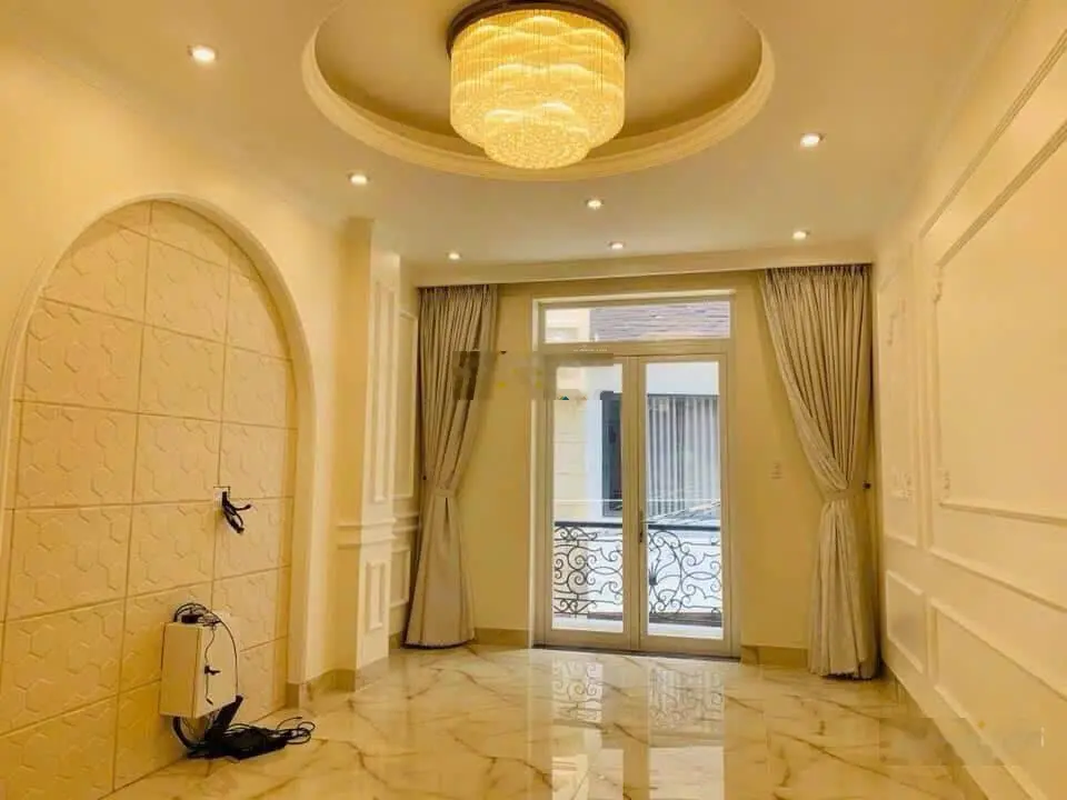 Bán nhà đẹp tại đường Cô Bắc, 7,2 tỷ, 73m2, 4 pn, 5 toilet, view đẹp