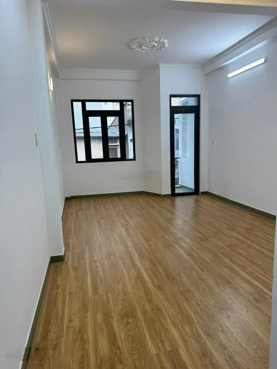 Bán nhà riêng tại Bùi Minh Trực, 7,18 tỷ, 80m2, 4PN, 4WC, giá siêu hời