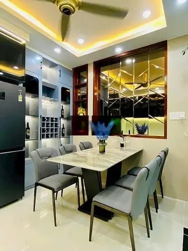 Nhà giá tốt ở Nguyễn Thị Minh Khai,p5,Q3,64m2, 3tỷ700, sỗ sẵn