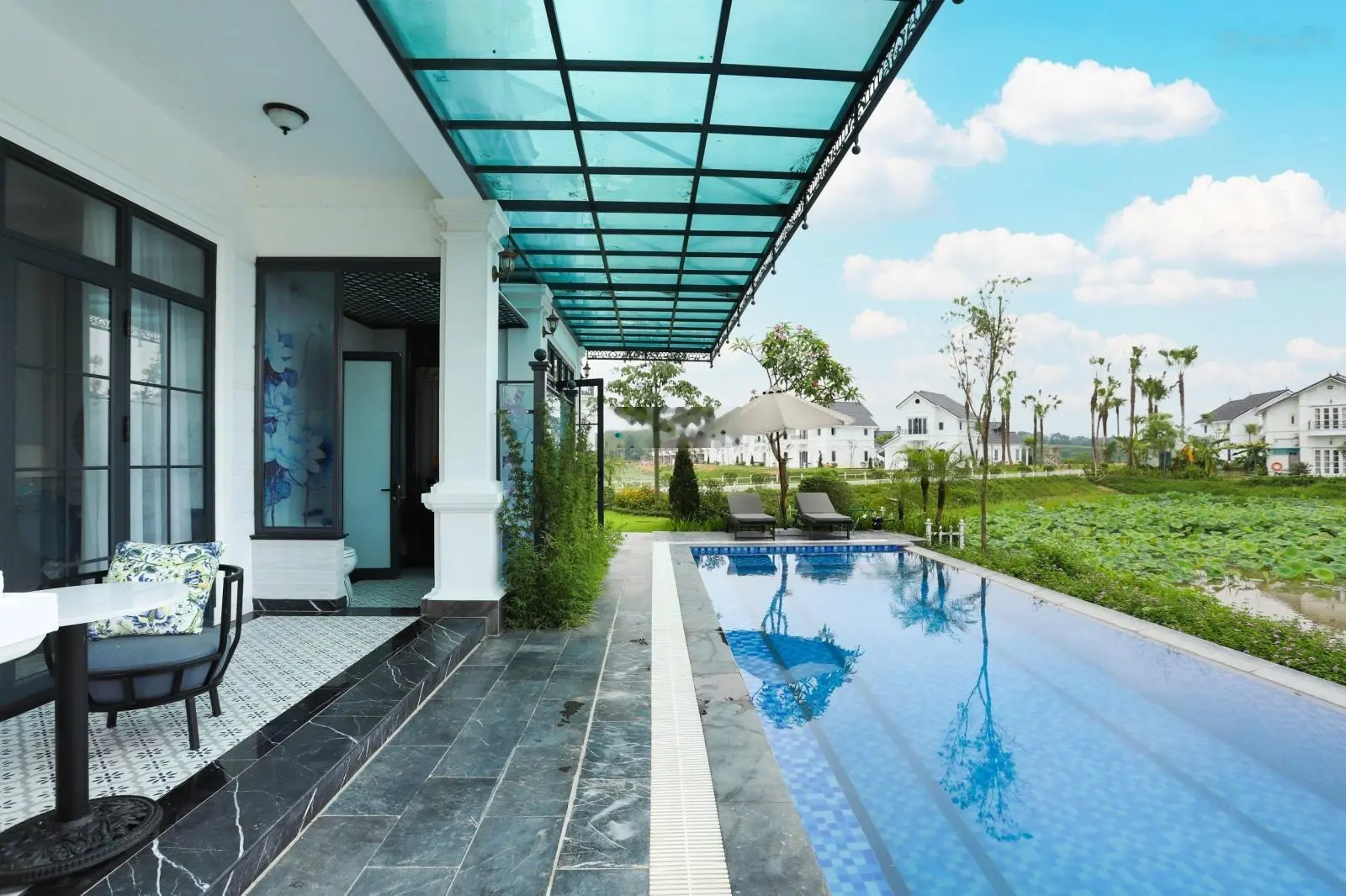 Giảm sốc! Bán biệt thự khoáng nóng đảo Kim Liên Vườn Vua Resort - full nội thất 5sao. Vận hành ngay