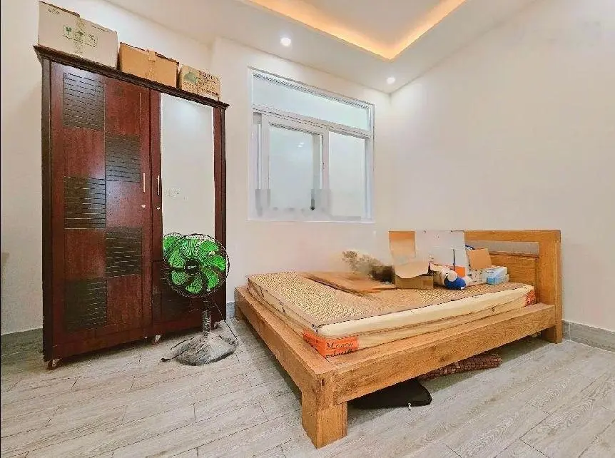 Nhà trường thạnh, quận 9. 54m2. 4 tầng. đường nhựa 7m. nhà mới, đẹp ở ngay. khu phân lô. chỉ 4,6 tỷ