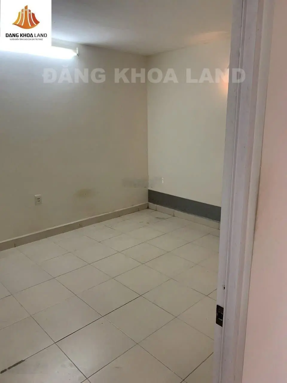 Nhà 60.2m2 ngay chợ Thủ Đức, phường Trường Thọ, ngang 4.5m vuông vức, nhà xây kiên cố, full thổ cư