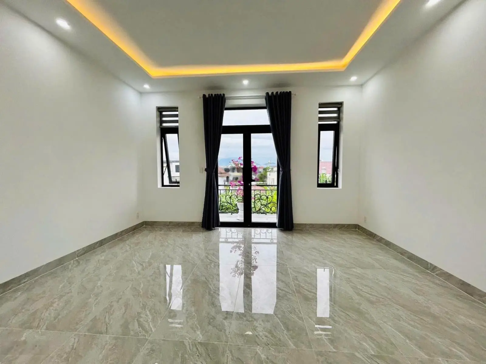 Bán gấp nhà 1Tỷ2 Bà Điểm Hóc Môn 80m2 1T1L SHR gần trường học trung tâm chợ đang cho thuê 8tr/tháng