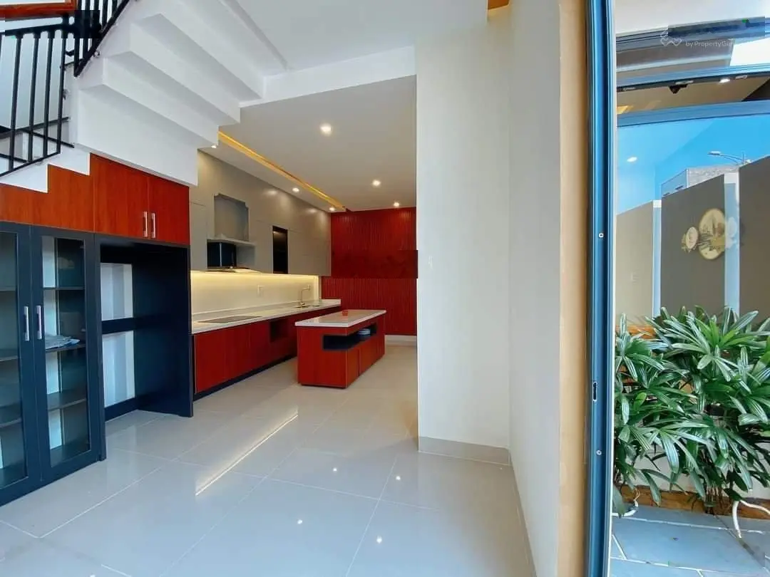 VIP Đầu Tháng! Bán nhanh, bán gấp nhà 100m2 - 8tỷ940 ngay Khánh Hội, P.5, Q.4. Thuê 30tr. Sổ riêng