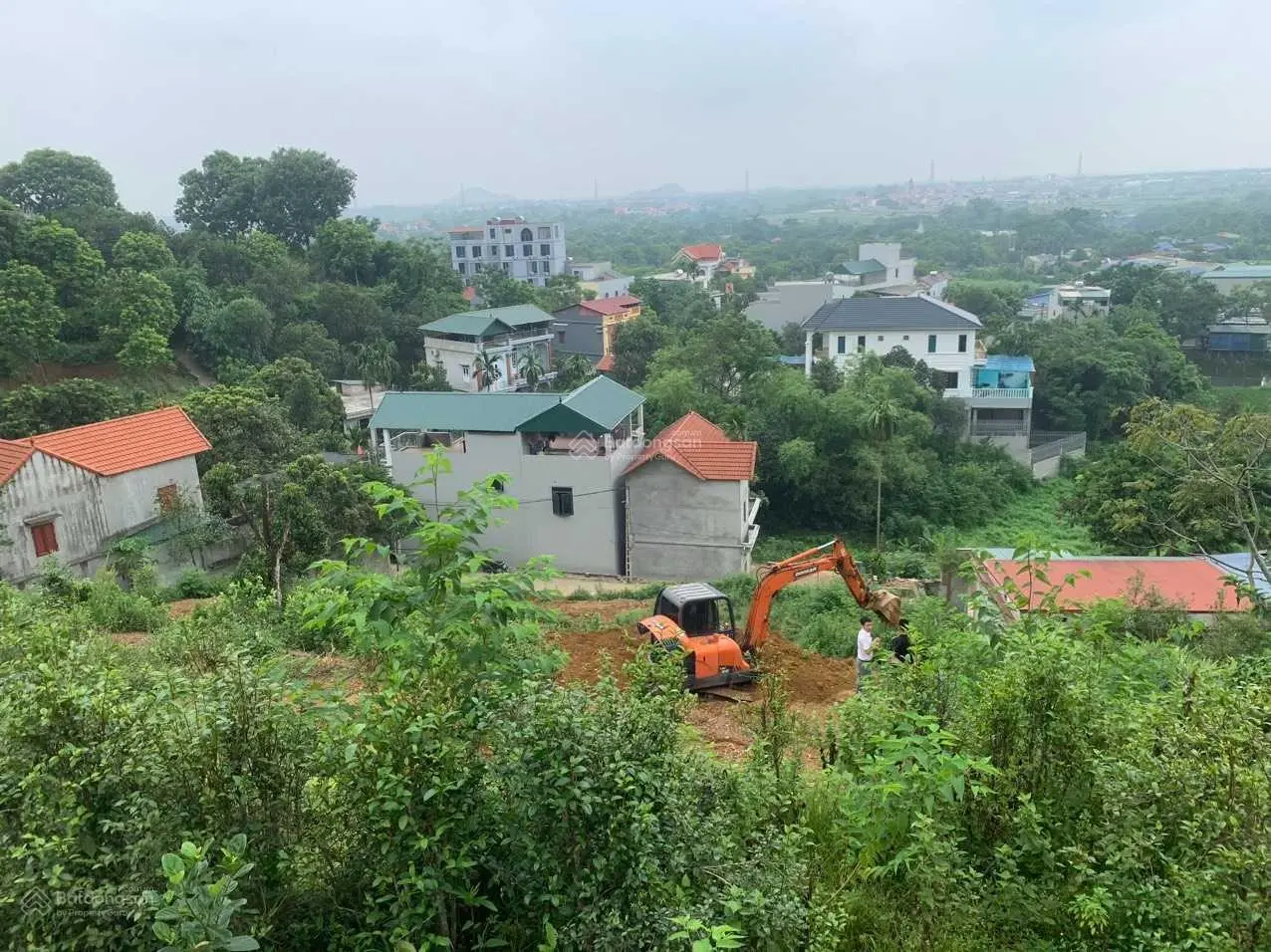 CẦN BÁN LÔ HOA HẬU 3 MẶT TIỀN TẠI QUỐC OAI, THẾ ĐẤT CAO ĐẸP VIEW TOÀN HÀ NỘI, ĐƯỜNG Ô TÔ THÔNG