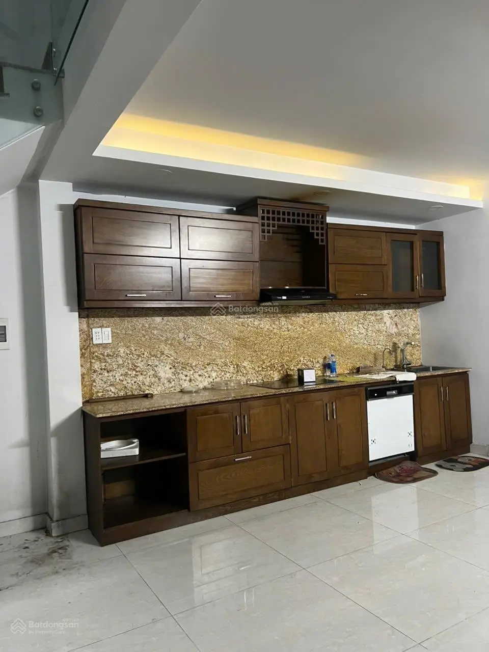 Bán nhà mặt phố Nguyễn Tất Thành, 13,5 tỷ, 125m2, view đẹp hot