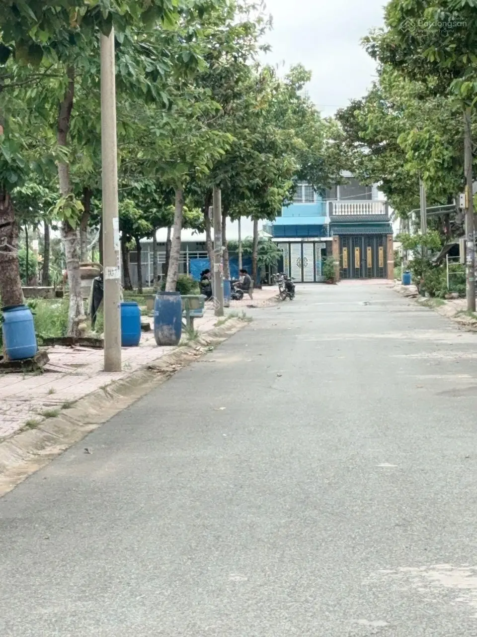 Bán lô đất phường Tân Hạnh, TP Biên Hoà. DT: 8,1x20= 160m. Giá: 3tỷ5TL, đường 6m + vỉa hè 3m