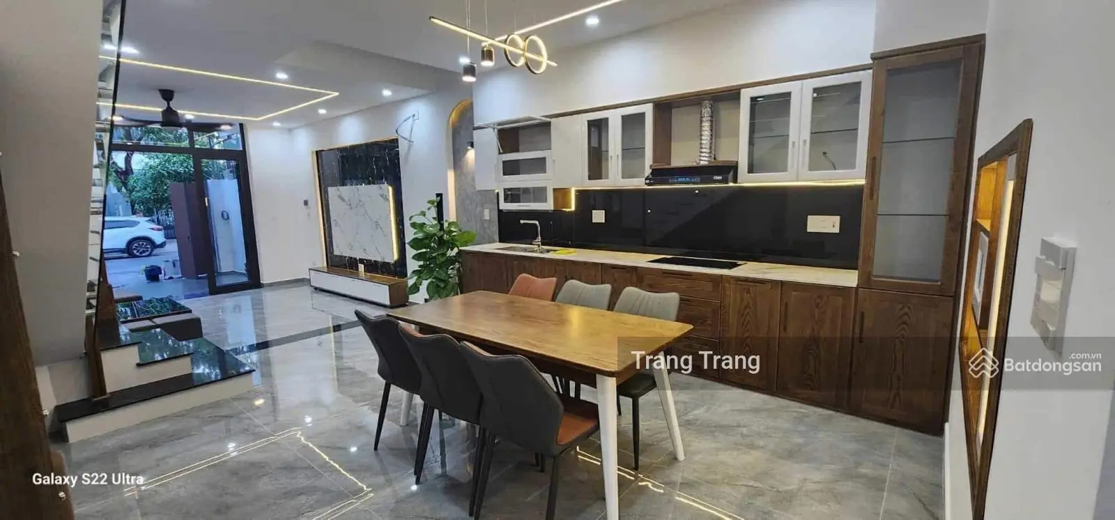 Bán nhà đầy đủ công năng 3Tỷ750/73m2 Nguyễn Sơn Hà- P5- Q3 gần Công An Phường đang cho thuê 35triệu