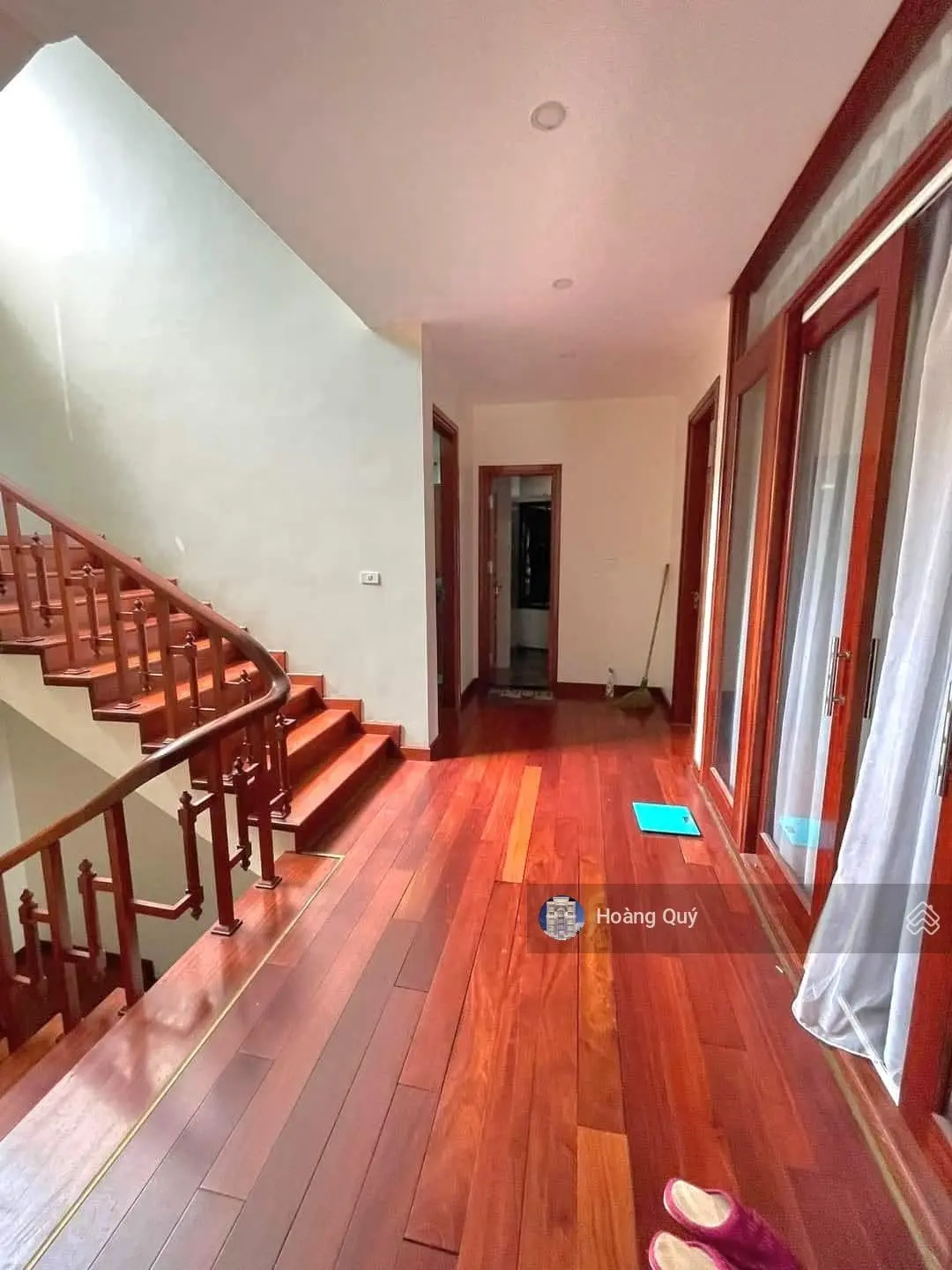 Biệt Thự Sân Vườn Đường Nguyễn Trãi 200m2*Mặt Tiền 10m Lô Góc View Sân Chơi Gara xe 7 Chỗ Chỉ 40 Tỷ