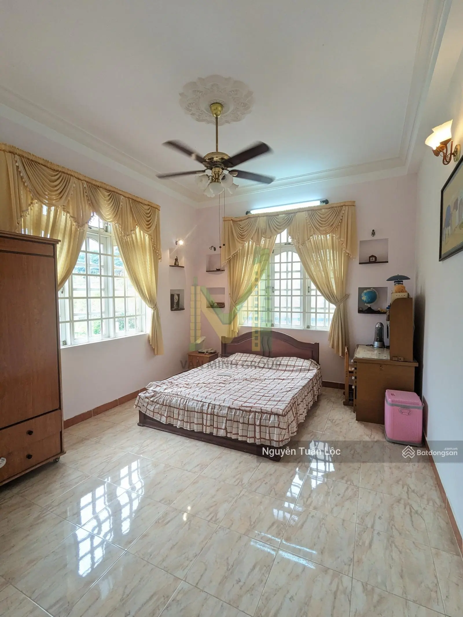 Bán gấp villa 2 mặt tiền khu biệt thự Đông Tĩnh, phường 8, Đà Lạt, view đẹp sân vườn rộng rãi