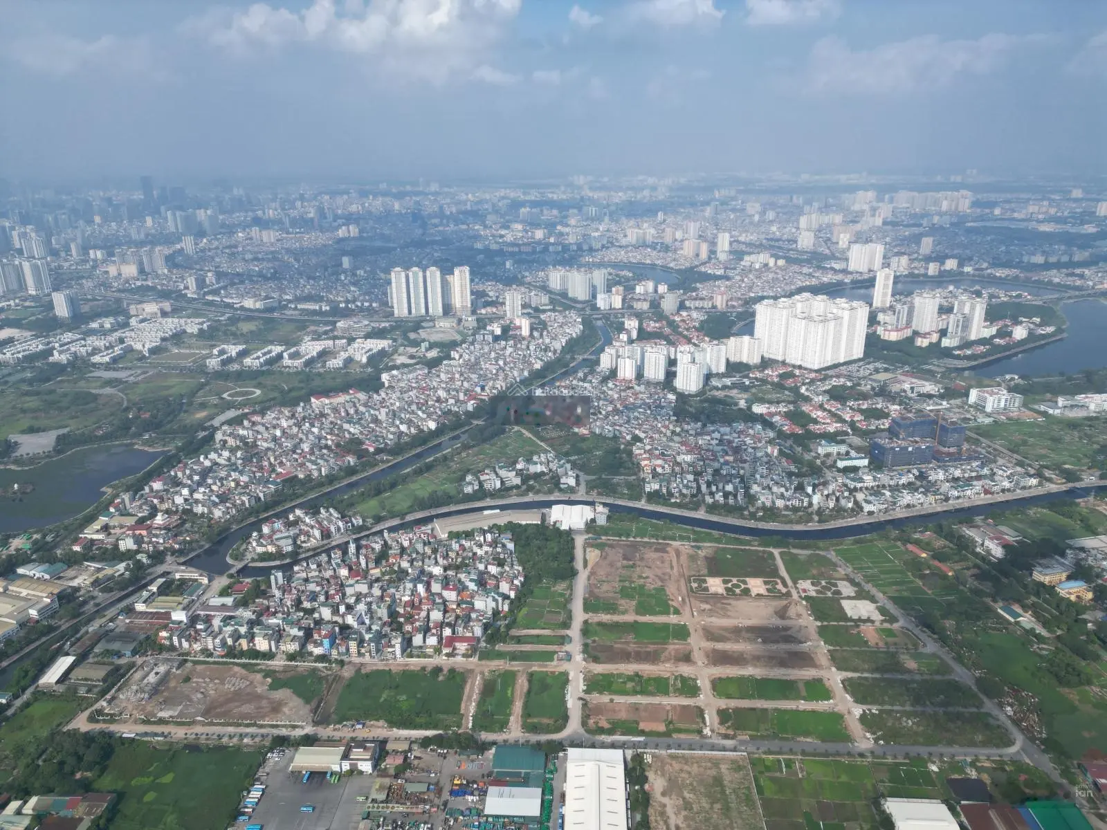 Chuyển nhượng 8.700m2 đất tại Văn Giang, Hưng Yên. Mặt đường 379, cạnh VPF, cách ecopark 1km