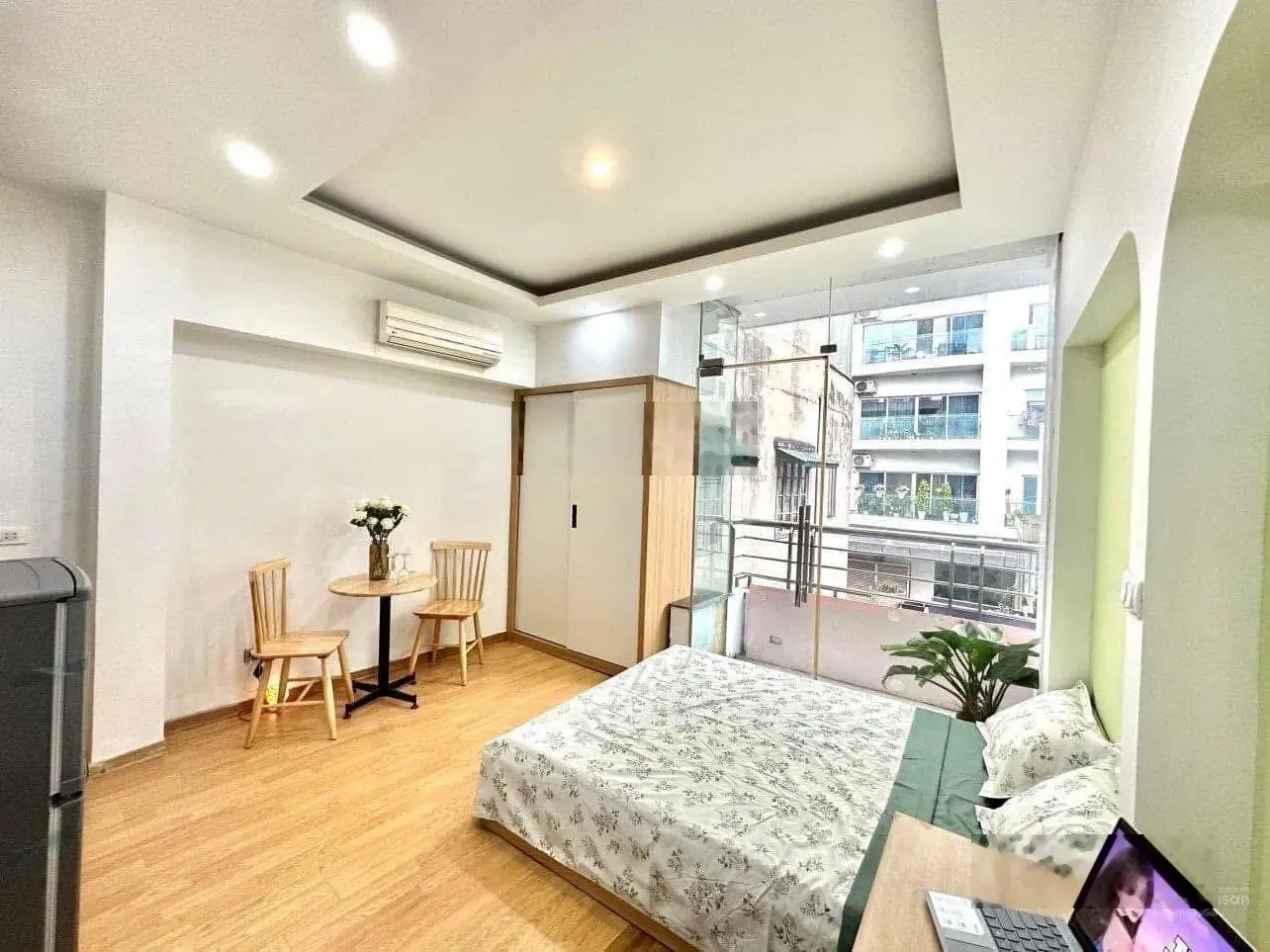 Bán tòa Apartment gần trường Chu Văn An_DT76m2x8T_14phòng_oto qua nhà_mặt ngõ thông_Giá 16.5 Tỷ