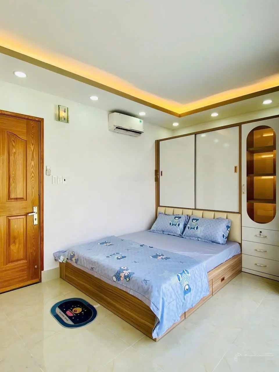 Lâm Văn Bền Tân Hưng Q7 có 1 căn nhà (4,7*12m) hẻm xe hơi 4m, 1 trệt 1 lửng 2 lầu ST