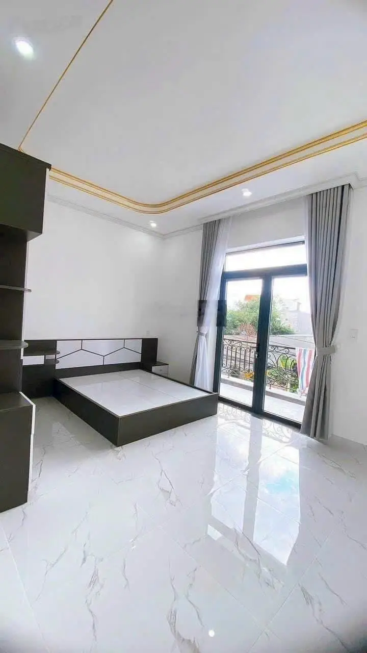 Nhà phố đường Lê Hồng Phong, Phú Lợi, Thủ Dầu Một, sổ riêng, 85m2, giá bán 870 triệu, nhà 1T, 1L.