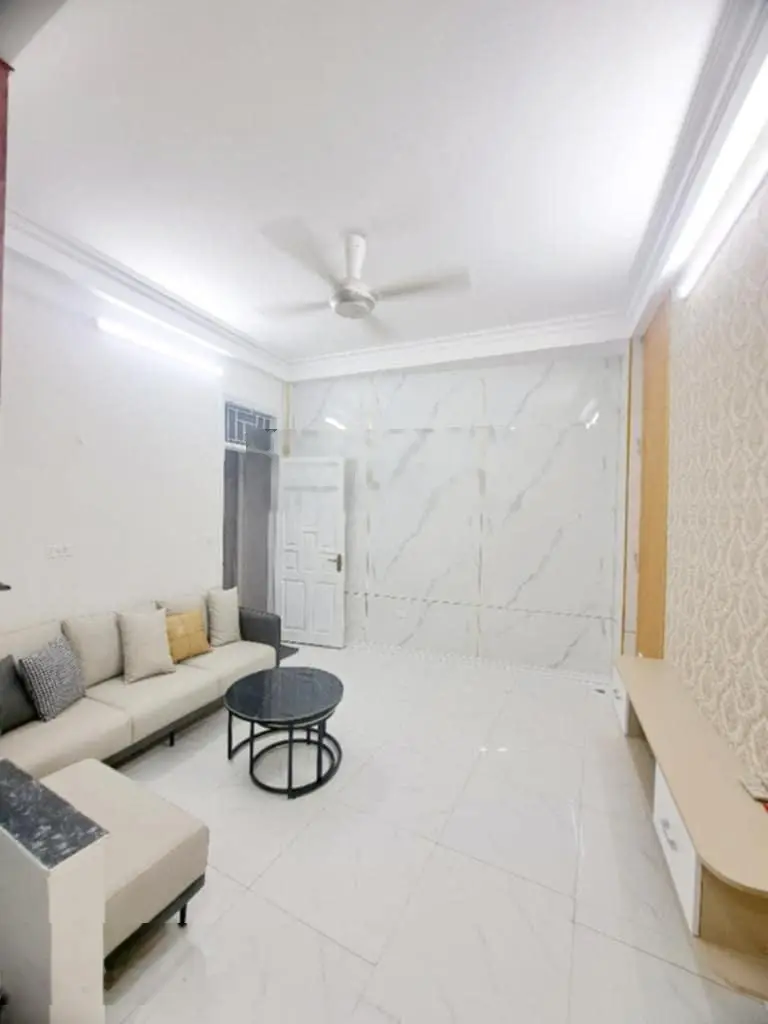 Nhỉnh 5 tỷ. Nguyễn Công Hoan, Ba Đình, 26m2, 5 tầng, cách ô tô 30m