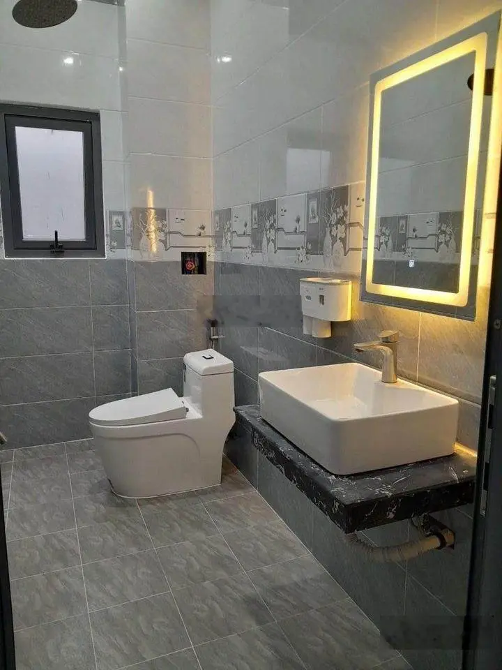 Bán nhà riêng 3PN, 4wc, 90m2, giá tám trăm triệu tại phường Tương Bình Hiệp