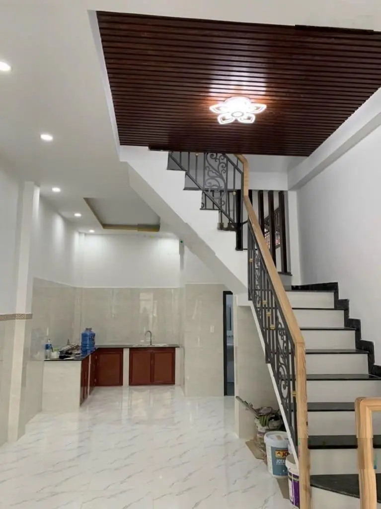 Bán nhà riêng đường võ văn kiệt, p.7, quận 6, 52m2, 3 tầng mới đẹp, giá 5,2 tỷ