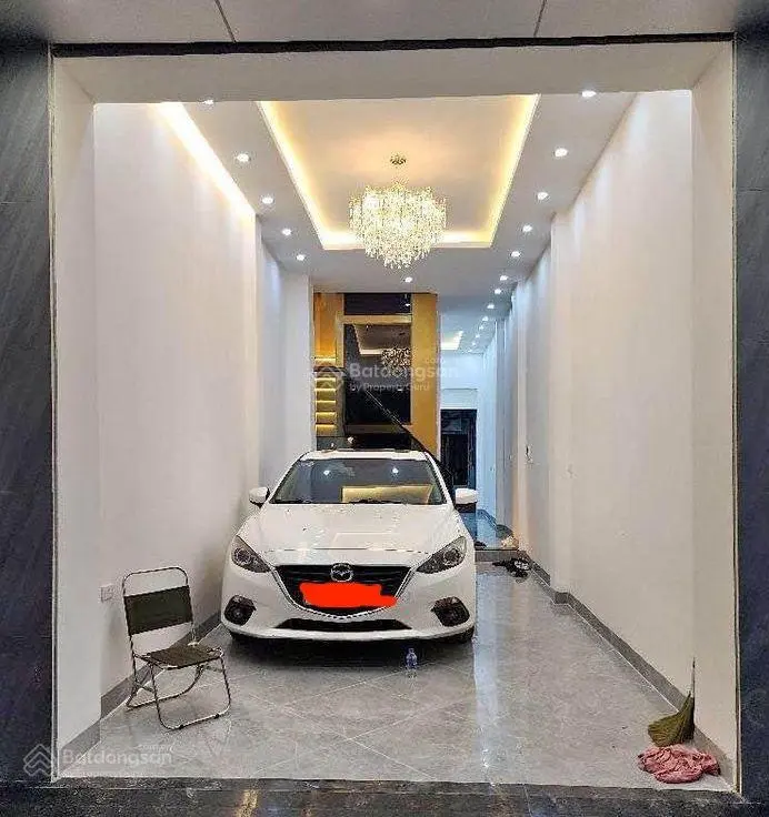 Nhà Ngọc Lâm siêu đẹp, gara ô tô, thang máy, 40m2