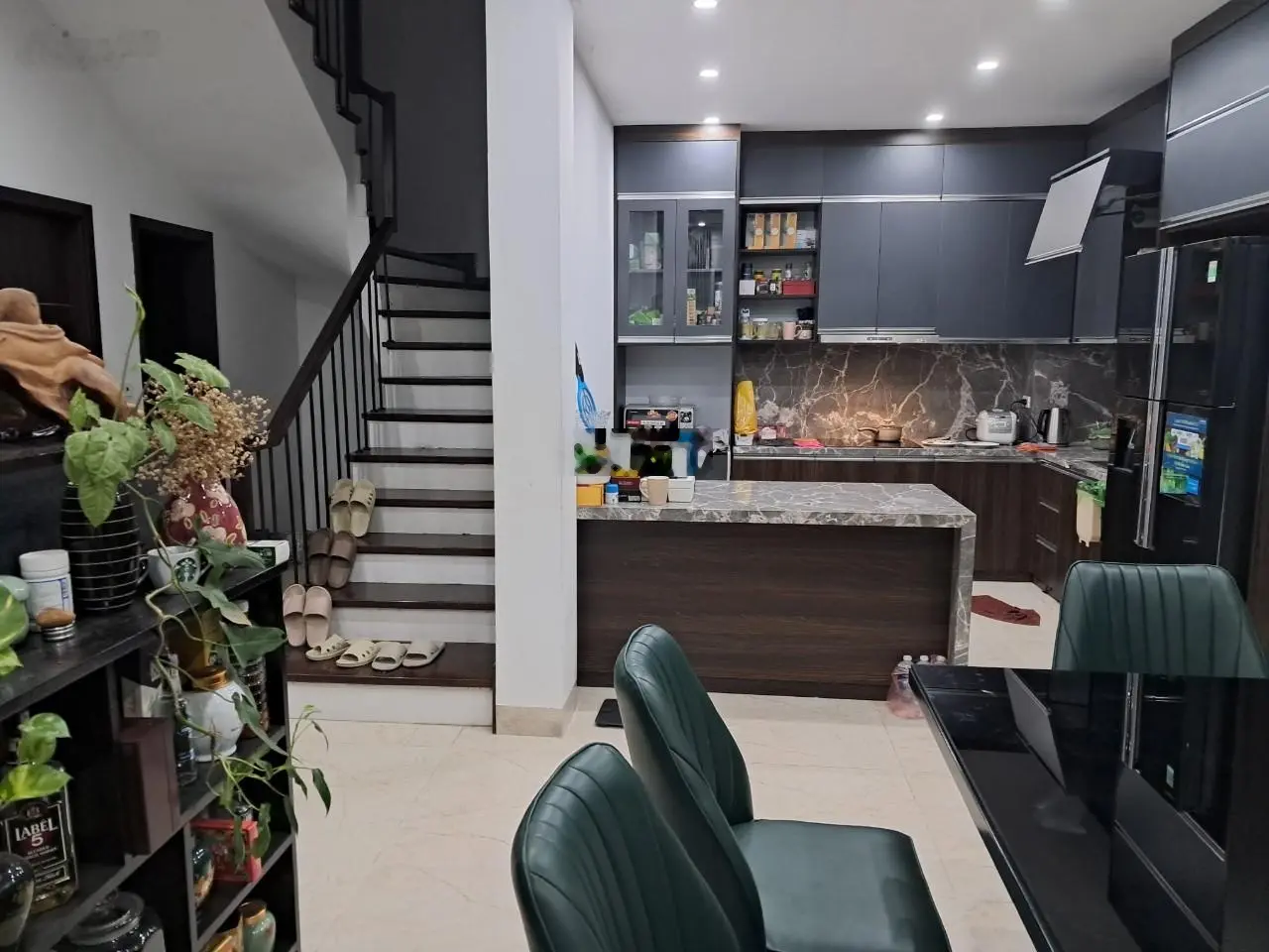 Bán căn 180m2 full nội thất - giá rẻ như căn thô(Hướng Tây Bắc/Bắc). Hoàng Đạo 098.299.6565