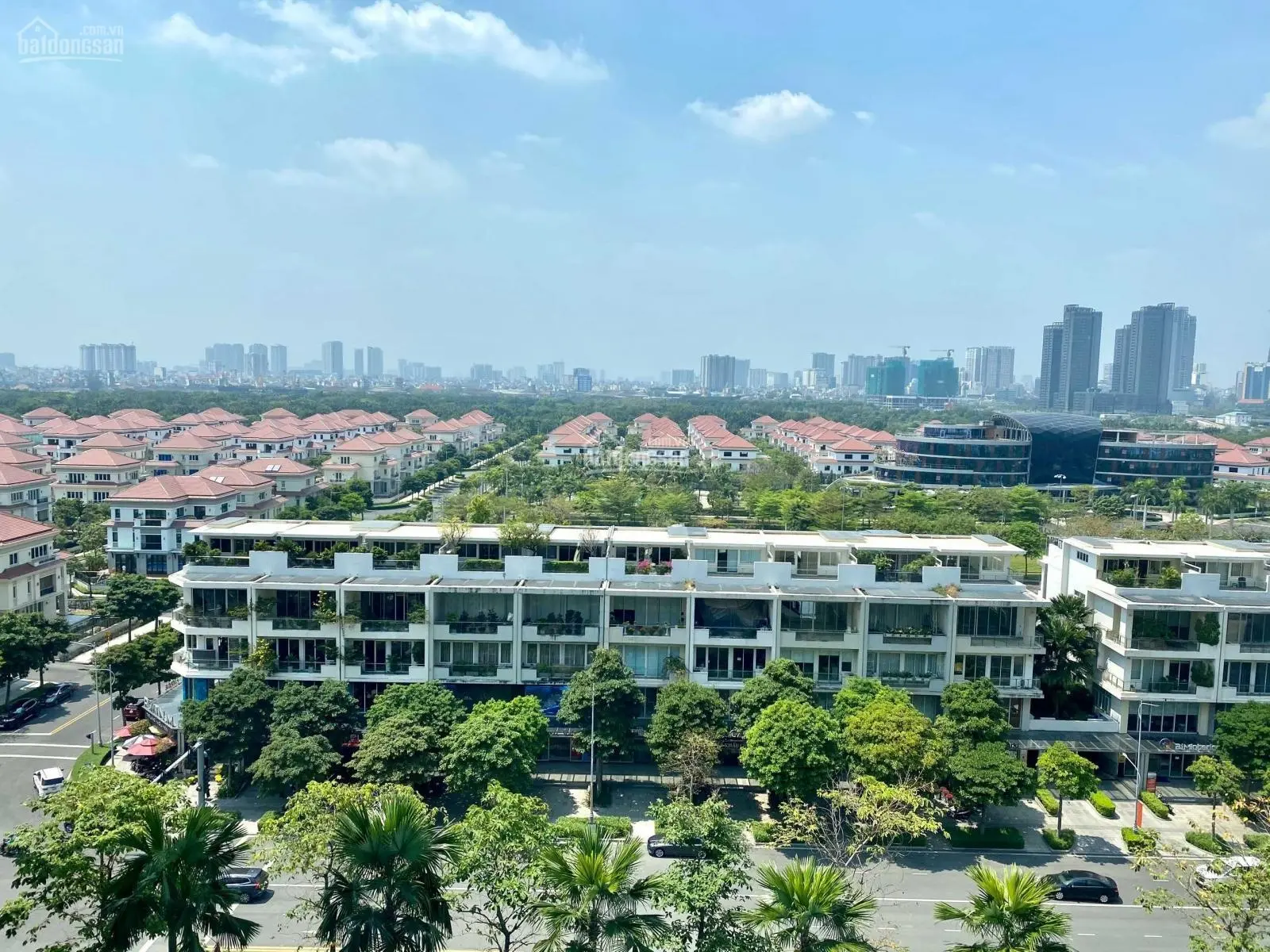 Bán gấp căn hộ Sala Sarimi Sarina Sarica view công viên