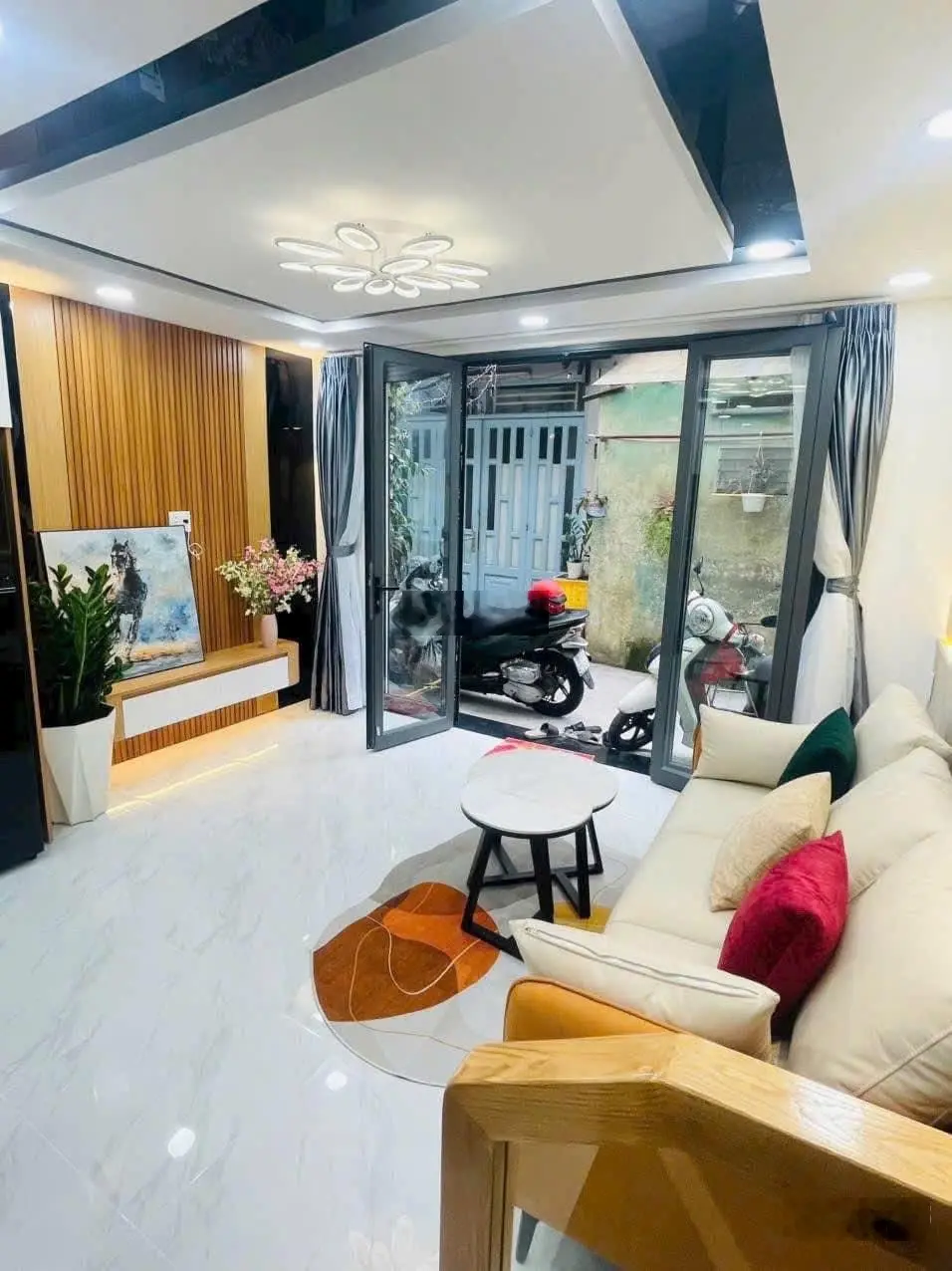 Cơ hội vàng, sở hữu ngay nhà rẻ 32m2 đường Trần Phú, P4, Q5. LH: 0921922735 Nguyên