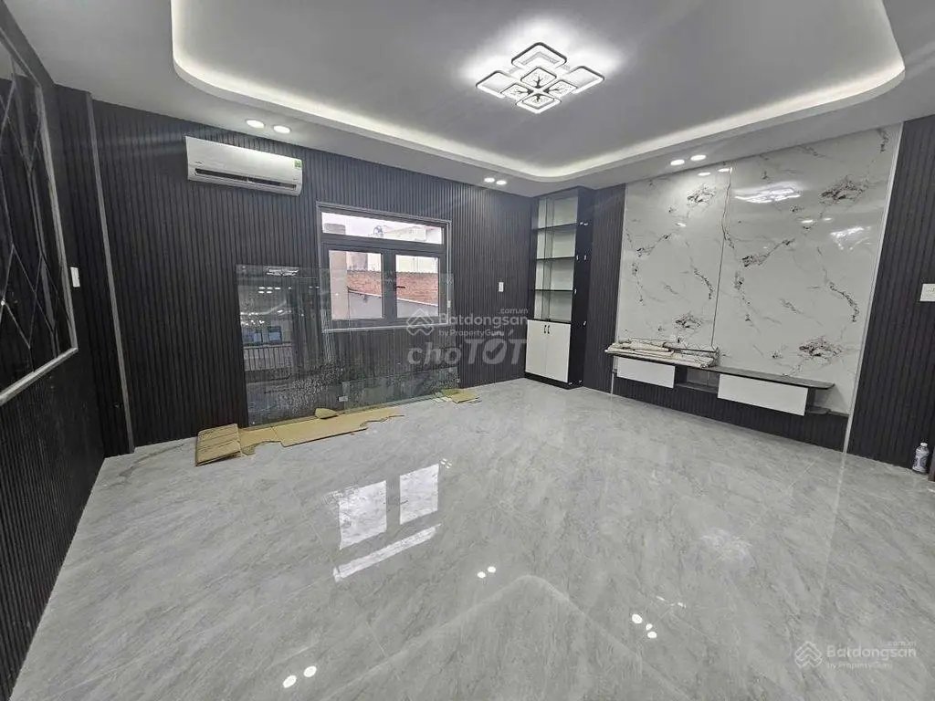 Nhà mới xây 5 tầng,có thang máy,Mặt tiền đường nhựa Phường Thới An (DTSD:336,8m2)