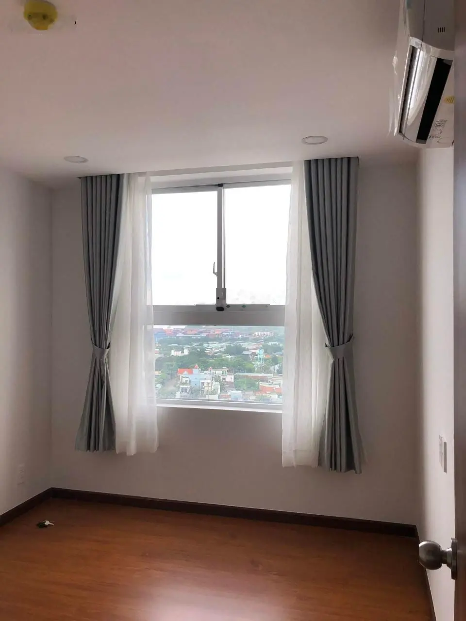 Cần bán lỗ căn góc 2PN, 2WC Samsora Riverside giá 1ty250, Dĩ An, Bình Dương