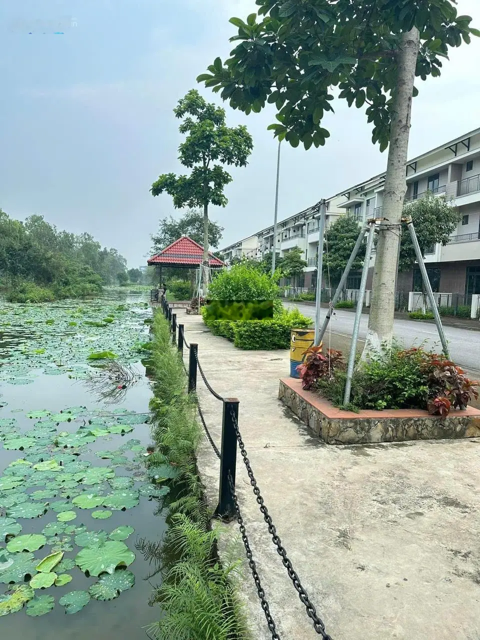 Bán căn áp góc shophouse 90m2. View công viên sông. Sát chợ vải Ninh Hiệp