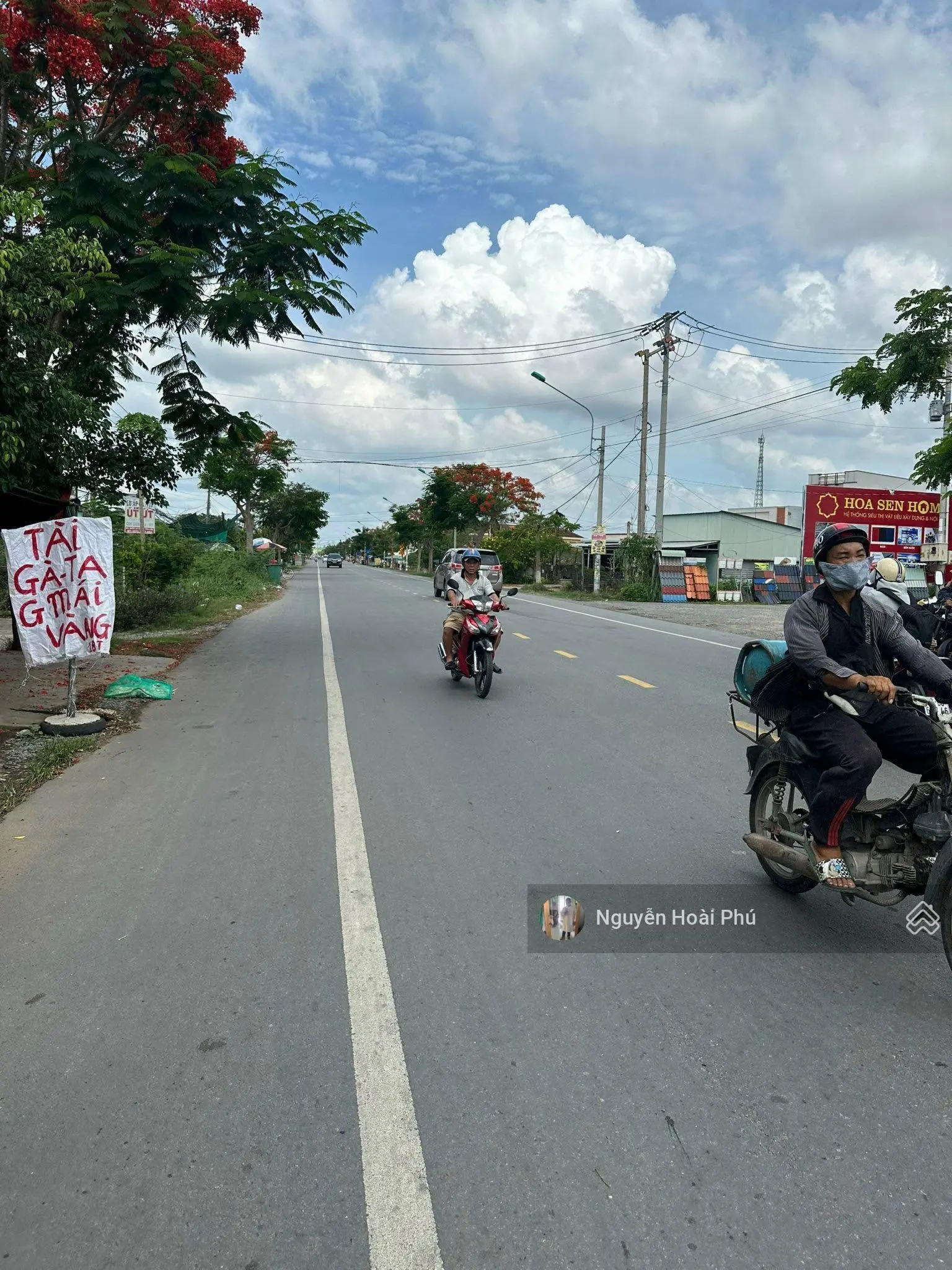 Cần bán gấp đất MT Phạm Cự Lượng, Long Xuyên, đối diện UBND Phường Mỹ Phước, 100m2/600tr SHR