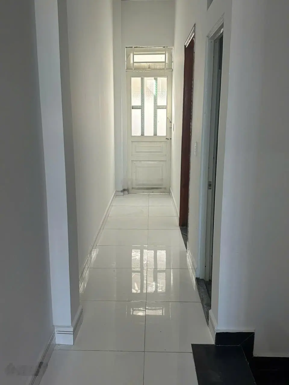 Chủ gởi bán nhà 1 trệt 1 lầu P. Hiệp Hòa 4x18m=72m2, sổ riêng, thổ cư 100%, đường xe hơi 7 chỗ