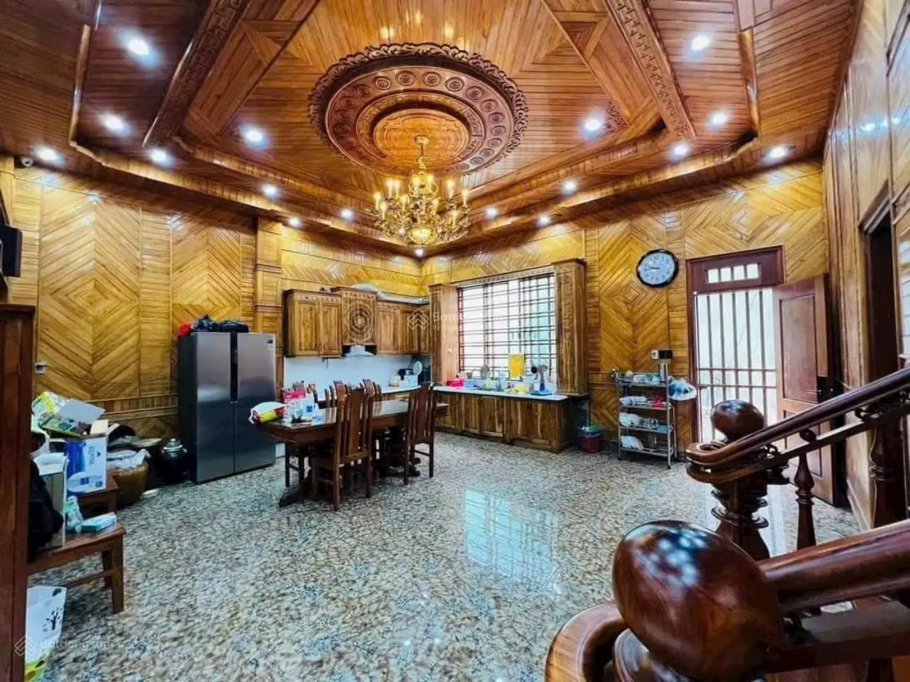 Nhà ngộp bank, phường An Thạnh, TP. Thuận An, BD. DT 10x20 đã hoàn công, giá full nội thất