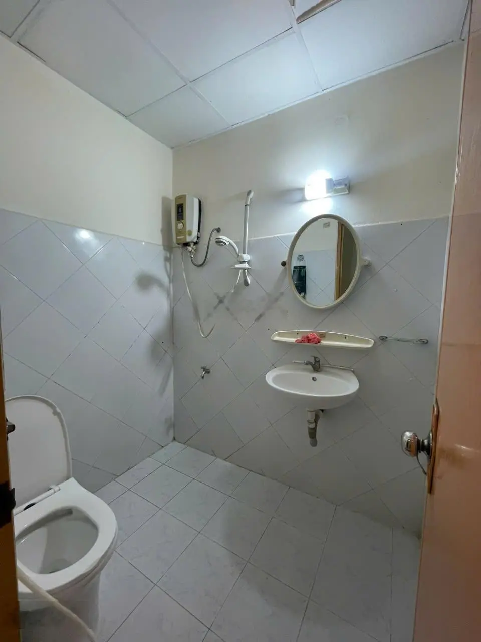 CẦN BÁN CĂN HỘ VẠN ĐÔ - QUẬN 4 DT85m 2PN, 2WC Trang bị sẵn: Sổ Hồng Giá 3.4 tỷ.LH 08 666 88 444