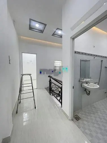 MẶT TIỀN KINH DOANH SIÊU XẦM UẤT ngay Lê Văn Qưới 58m2- 2 tầng giá rẻ.